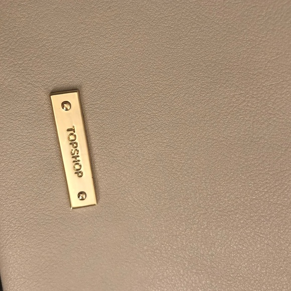 Embroidered bag - Picture 7 of 7